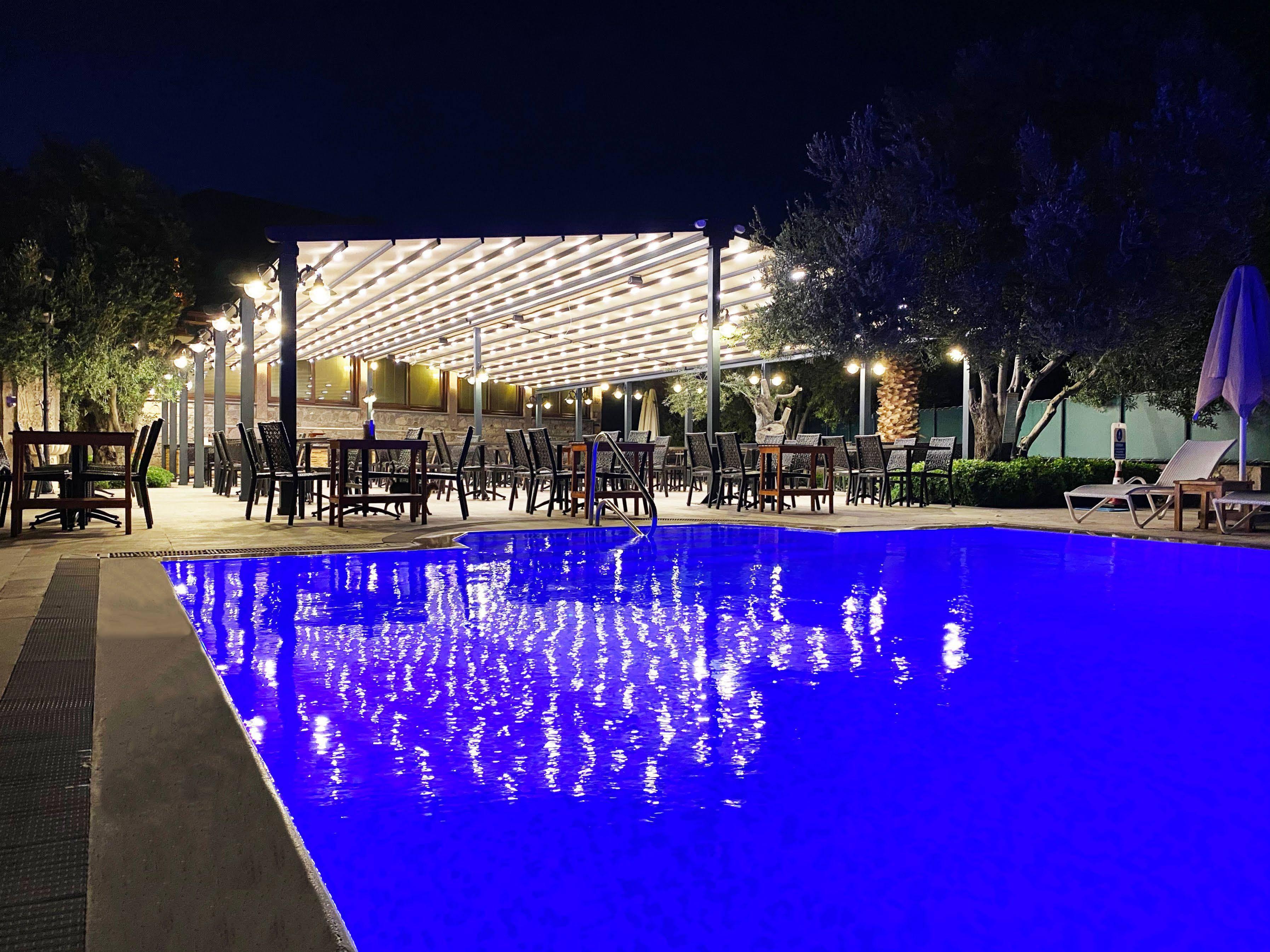 Assos Park Hotel Экстерьер фото