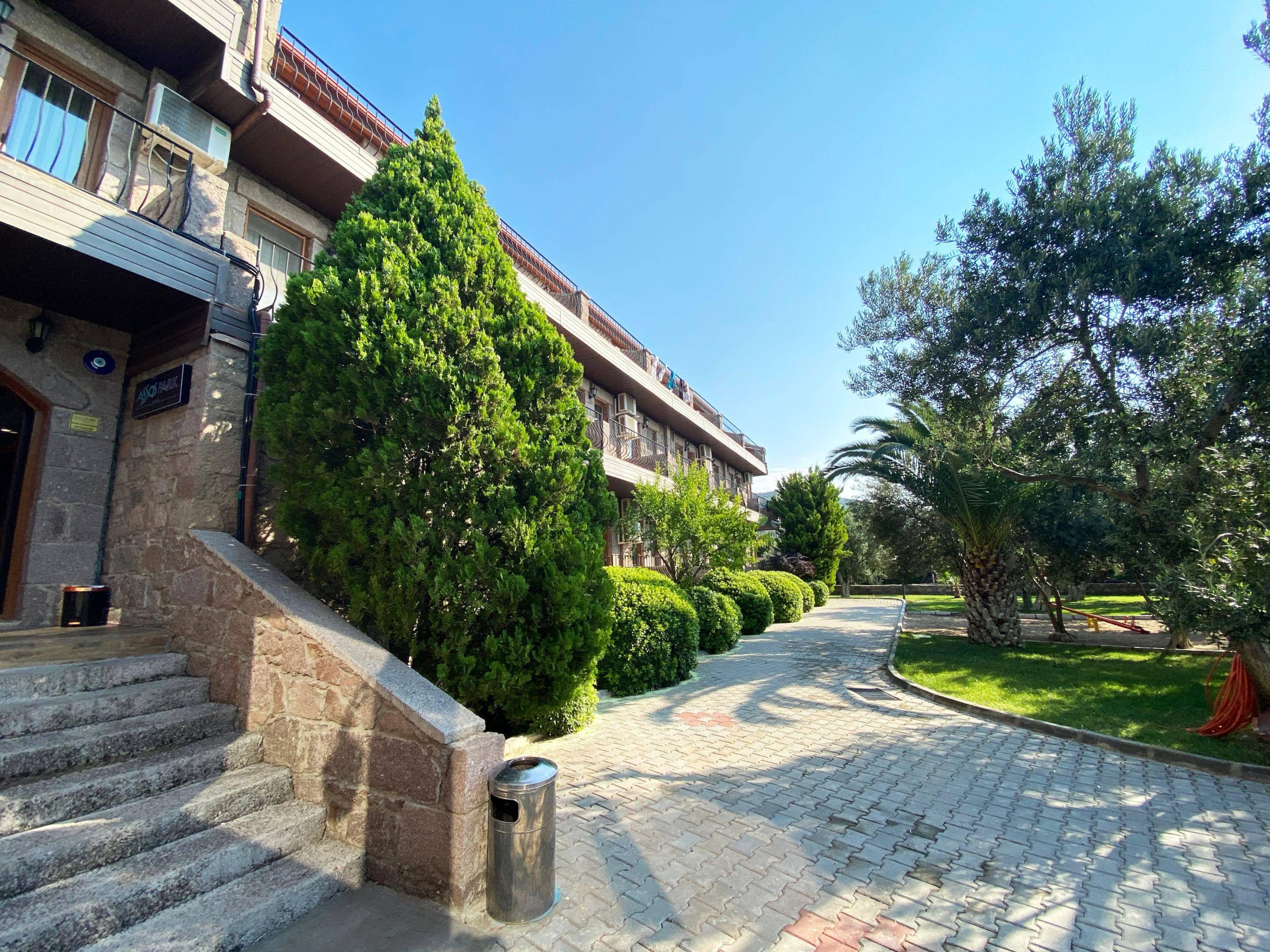 Assos Park Hotel Экстерьер фото
