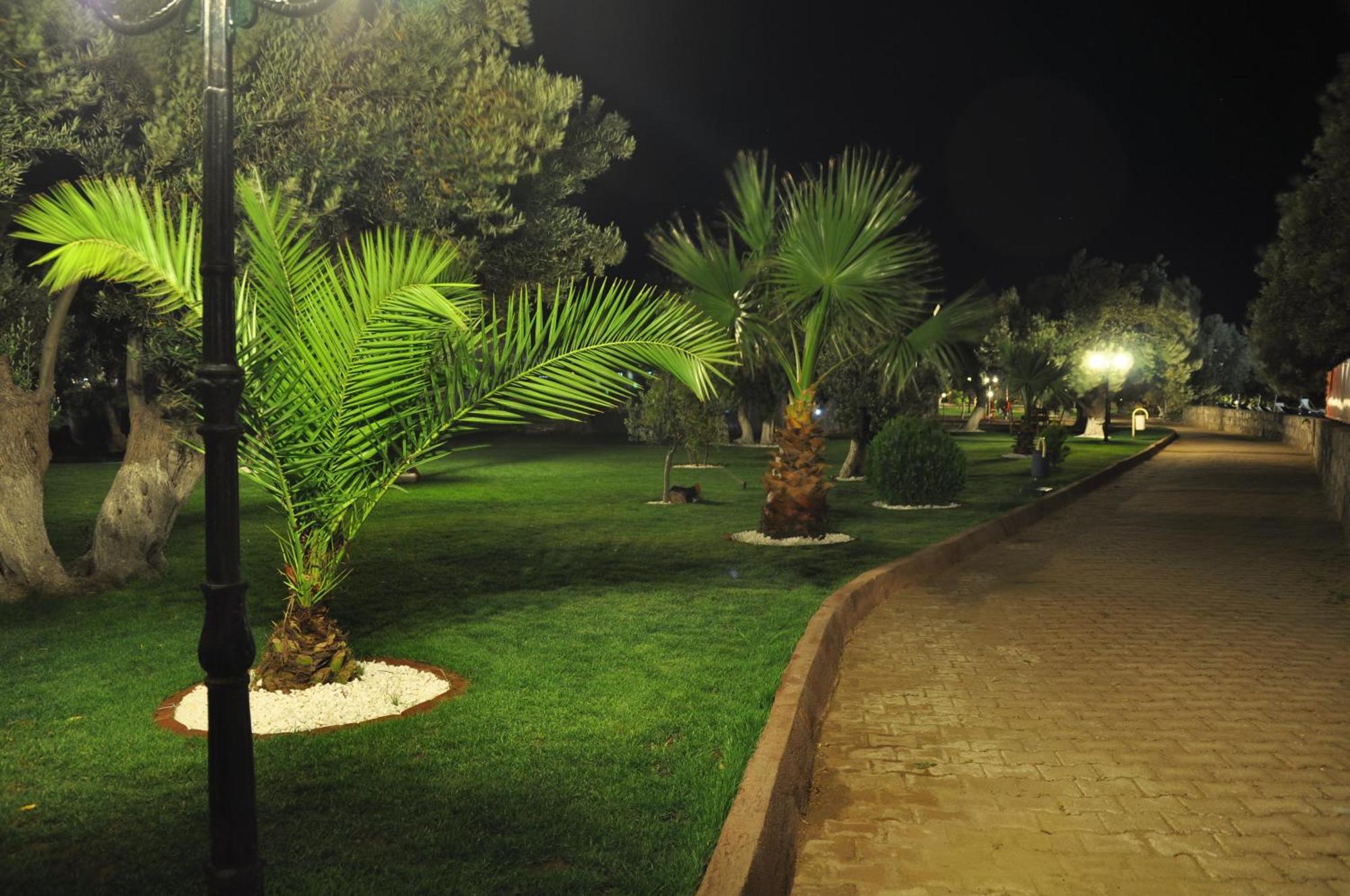 Assos Park Hotel Экстерьер фото