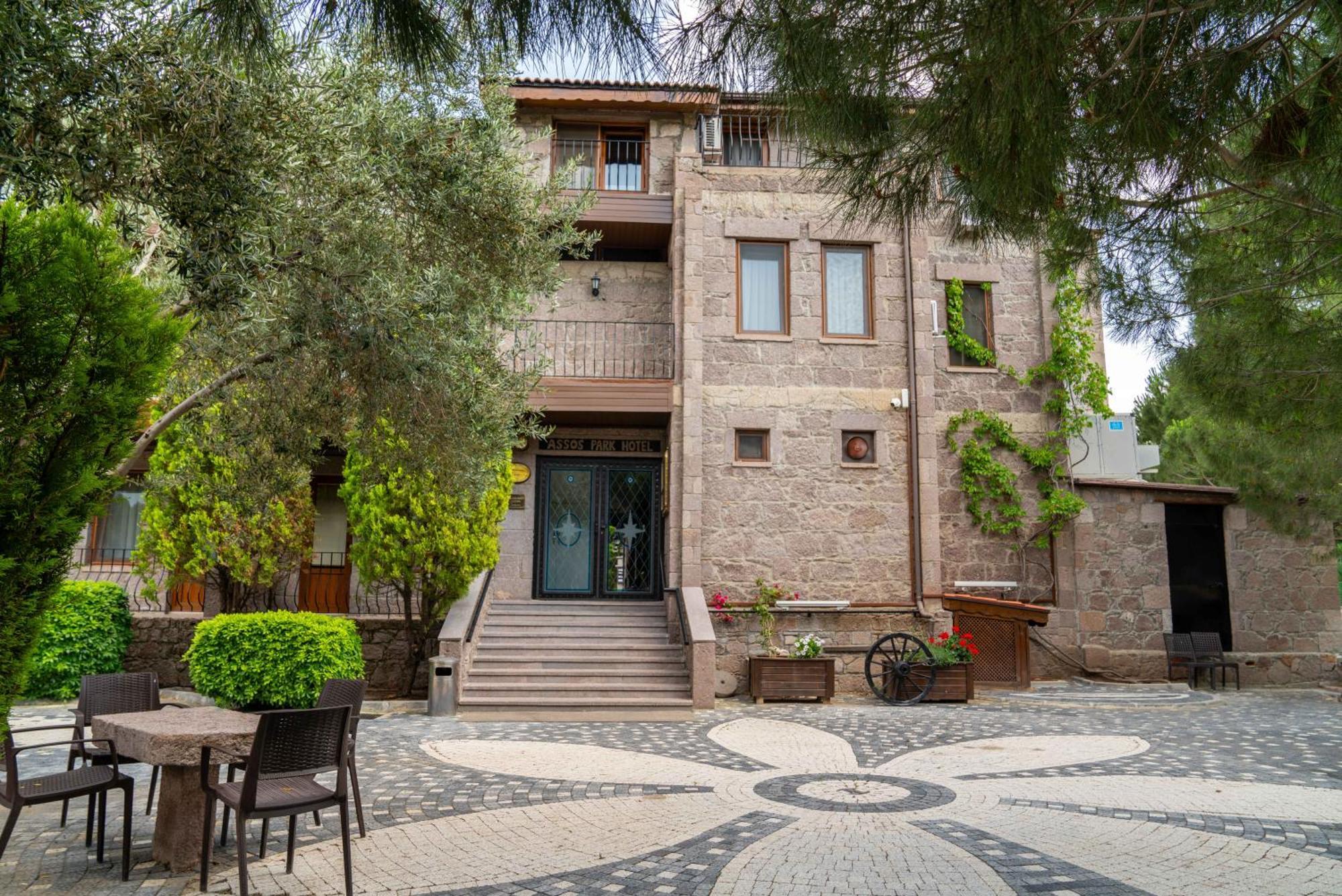 Assos Park Hotel Экстерьер фото