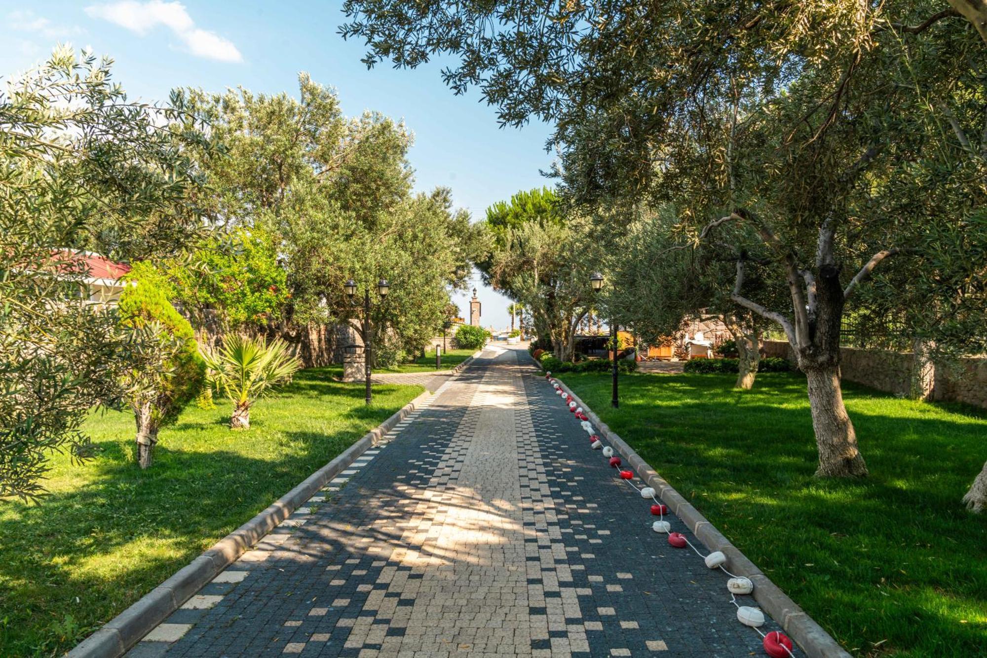 Assos Park Hotel Экстерьер фото