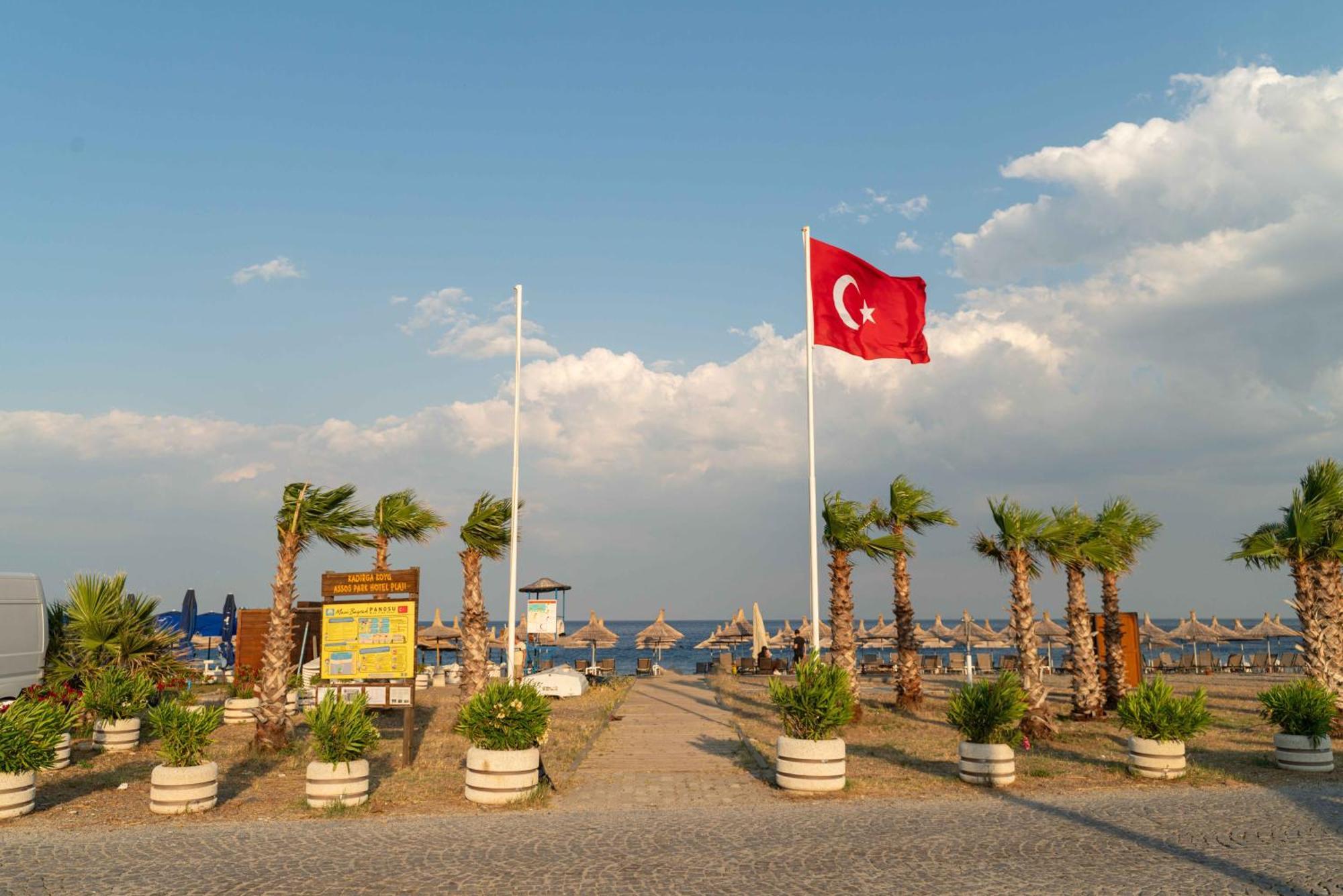 Assos Park Hotel Экстерьер фото
