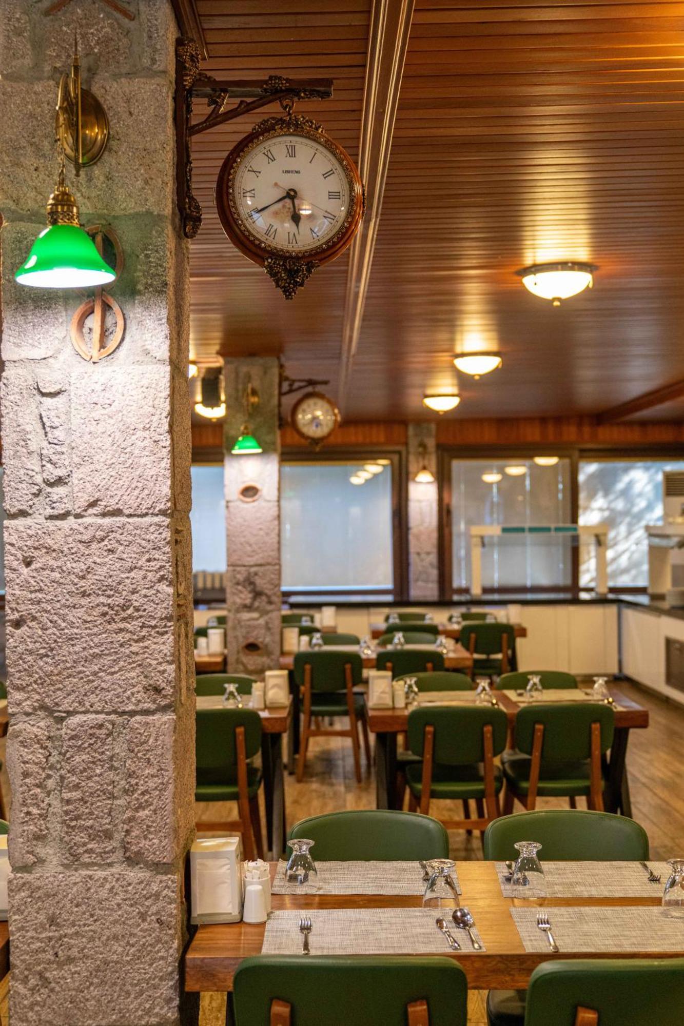 Assos Park Hotel Экстерьер фото