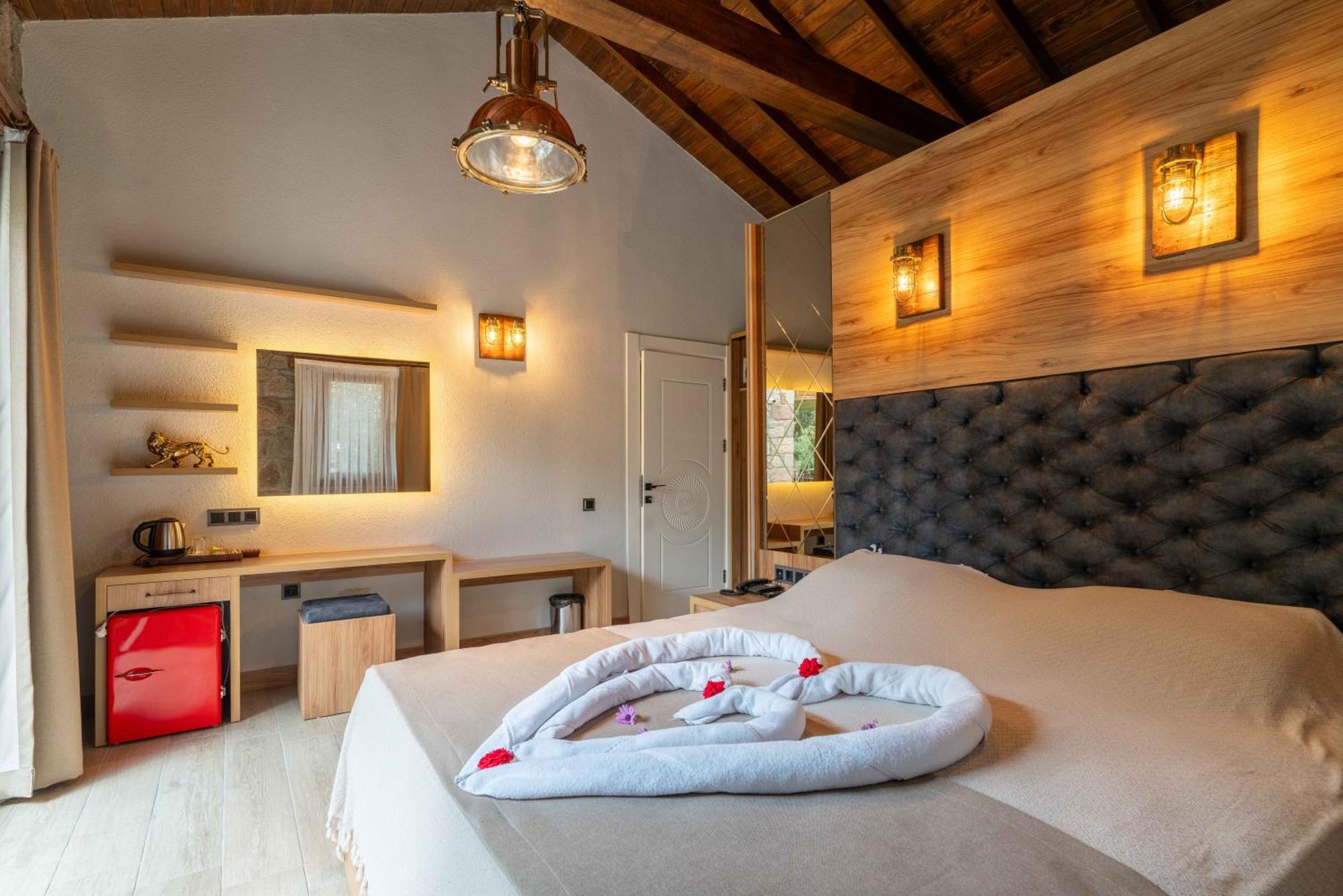 Assos Park Hotel Экстерьер фото