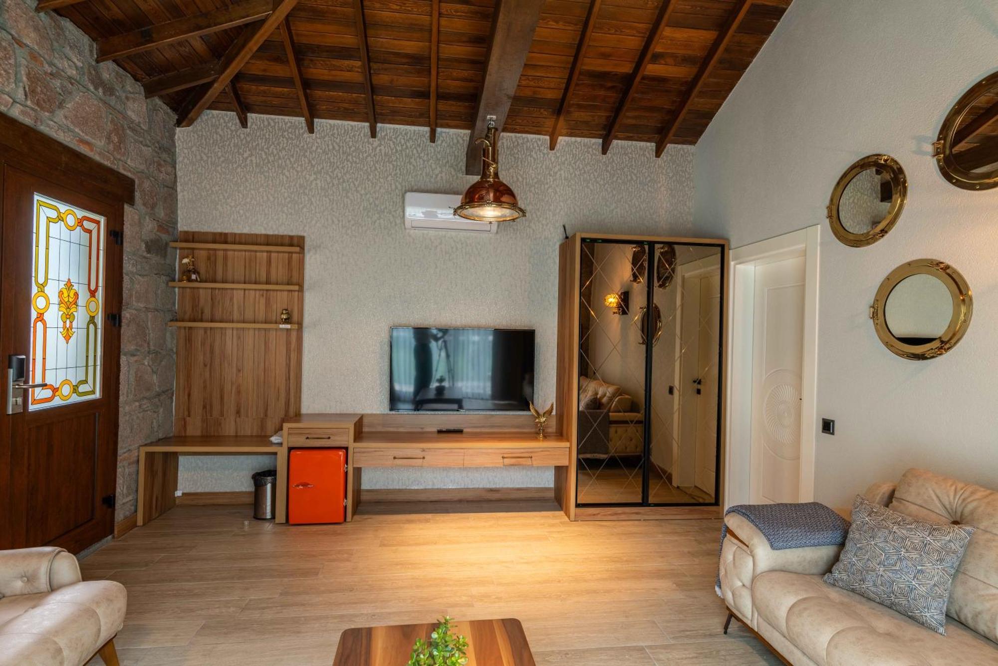 Assos Park Hotel Экстерьер фото